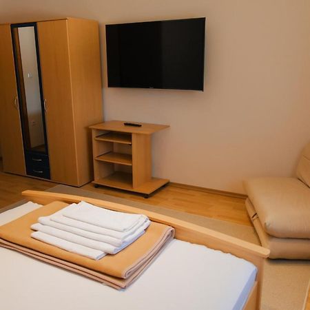 拉芙汽车旅馆 Čapljina 外观 照片