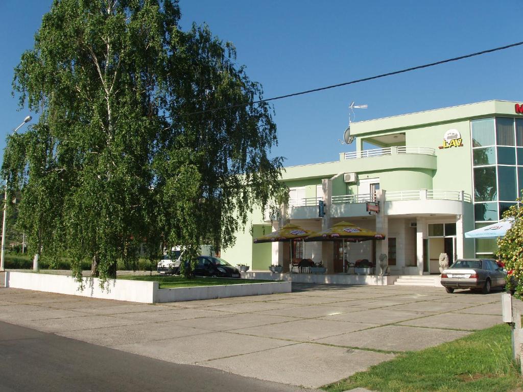 拉芙汽车旅馆 Čapljina 外观 照片