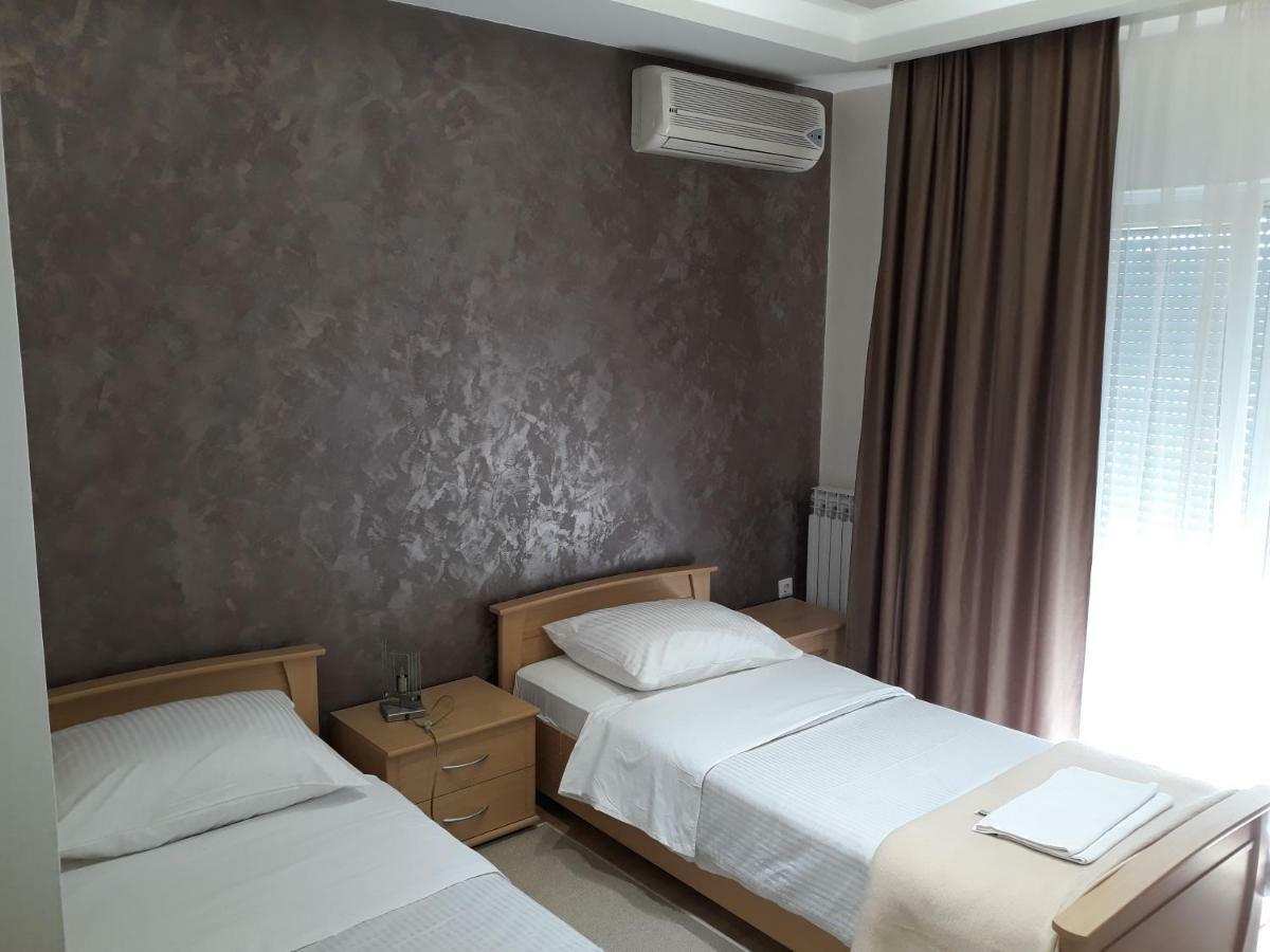 拉芙汽车旅馆 Čapljina 外观 照片