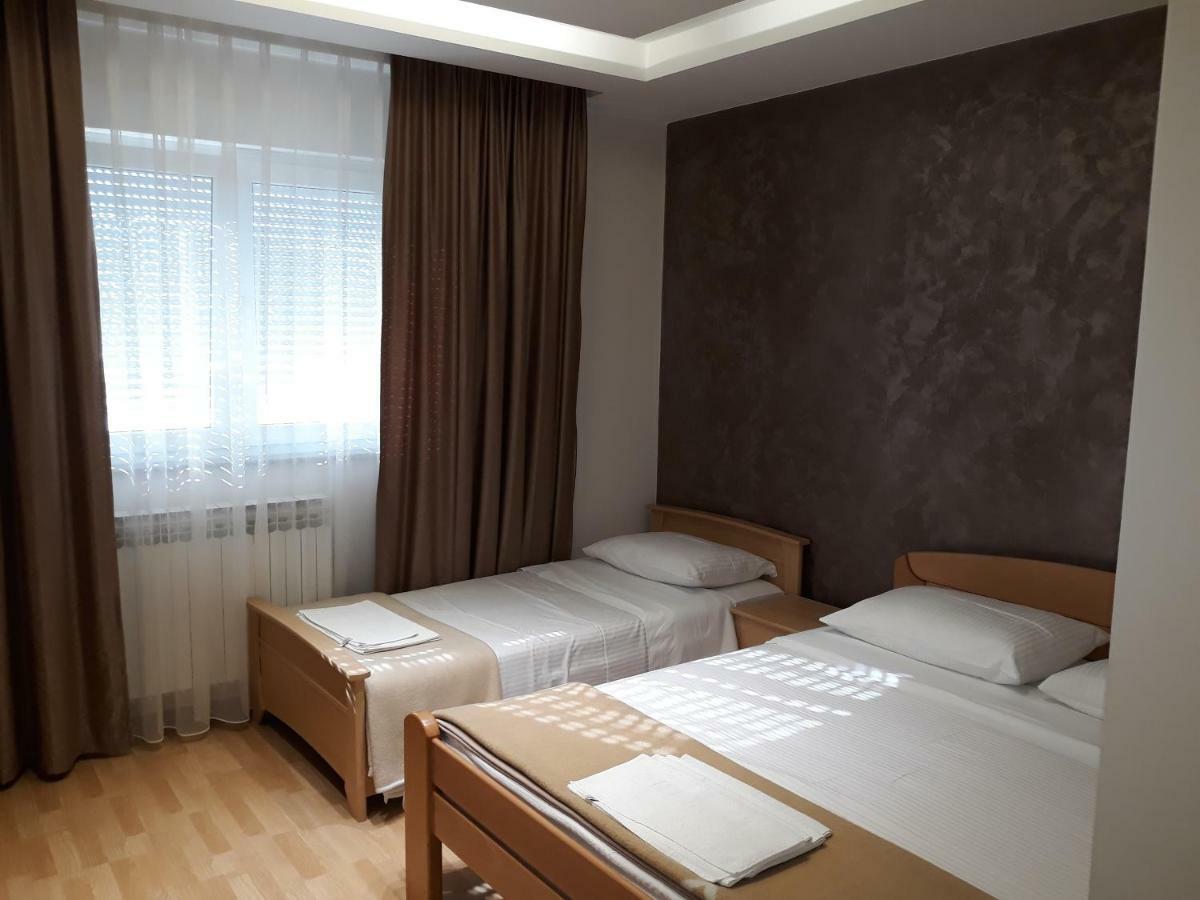 拉芙汽车旅馆 Čapljina 外观 照片